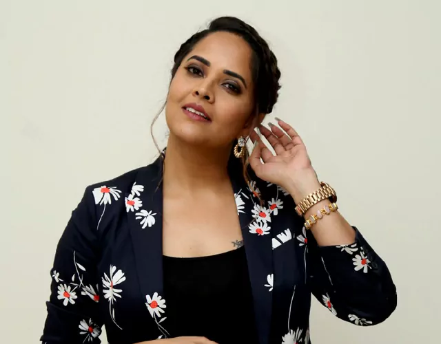 Anasuya Bharadwaj Glamorous Photos